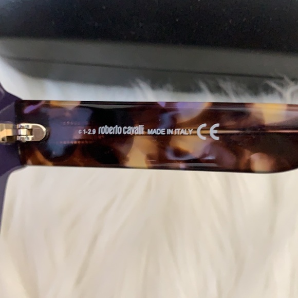 Roberto Cavalli Sunglasses - Picture 3 of 5